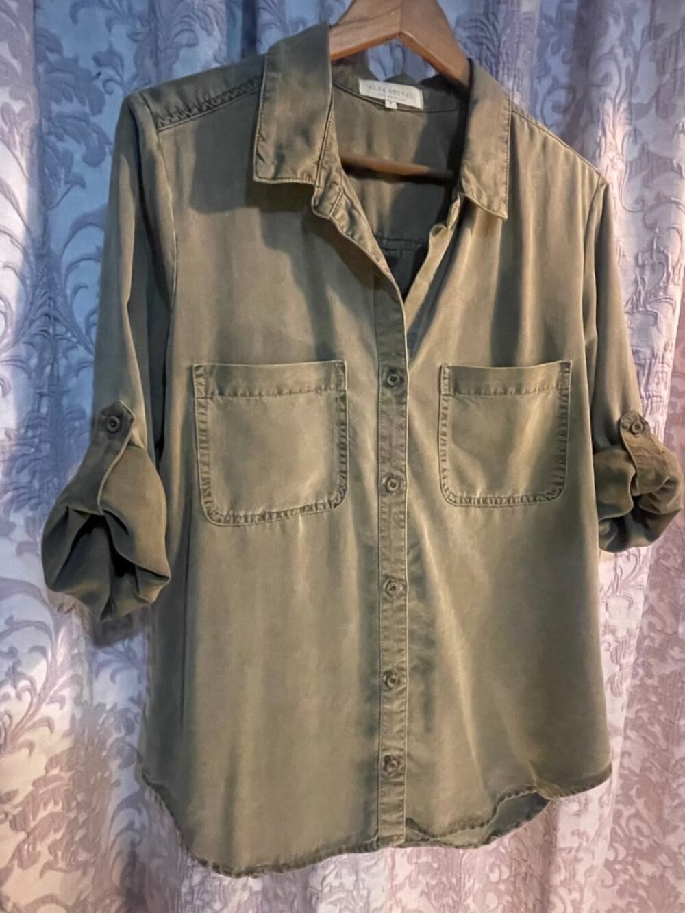 Women's Side Stitch Los Angeles Small Olive Green Button Down Roll-Sleeve Shirt